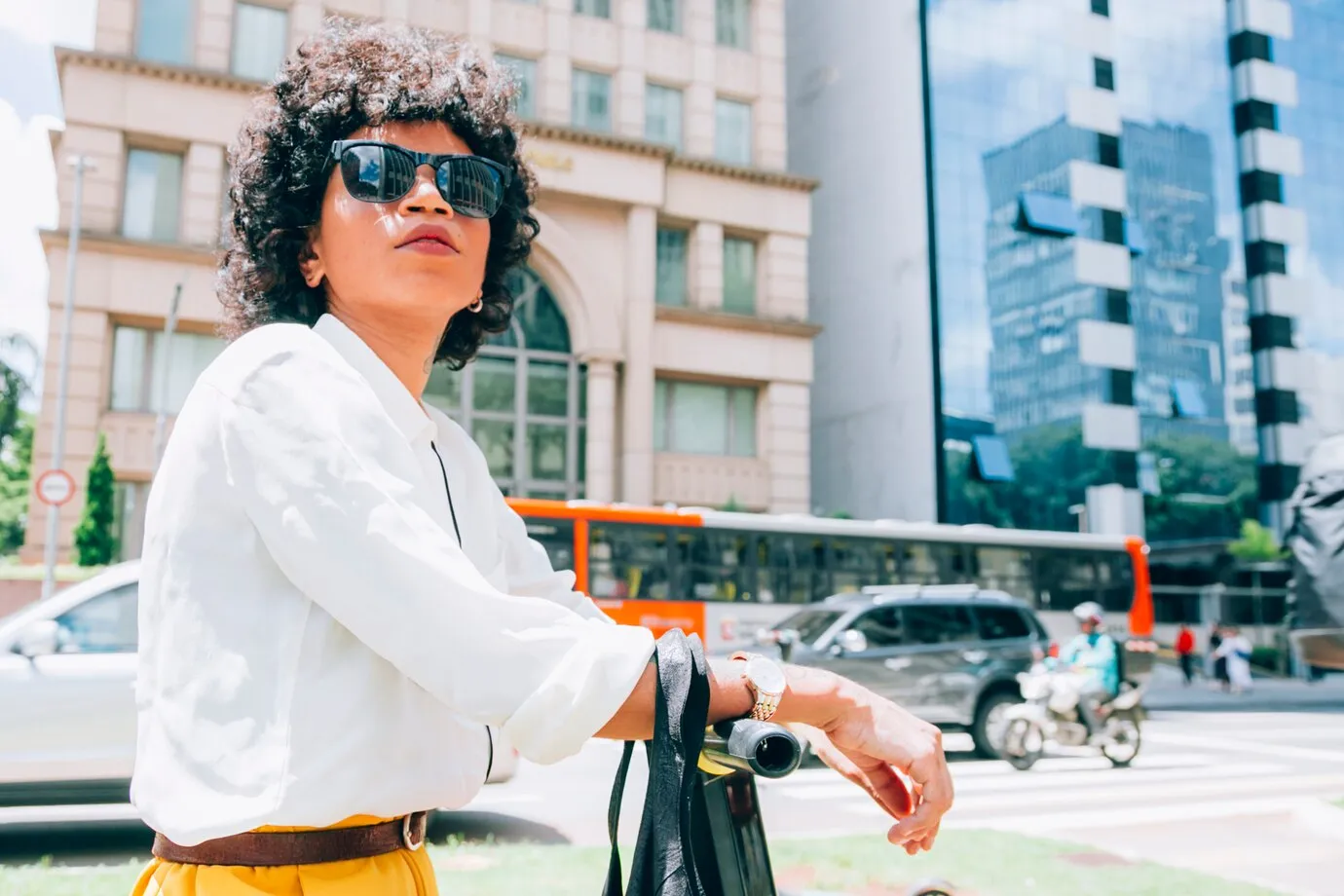 modern-woman-city-with-electric